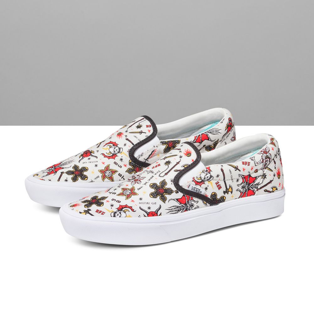 Vans Stranger Things Customs Hellfire Club ComfyCush Classic Dam Olika Färger | 47162LUPR