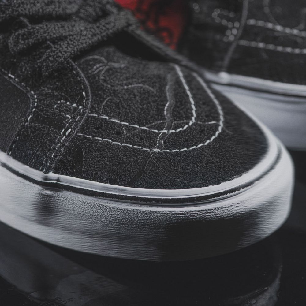 Vans Stranger Things Sk8-Hi Reissue Classic Dam Svarta Röda | 26194MBCA